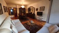 Living room of Flat for sale in Ourense Capital   with Heating, Parquet flooring and Furnished