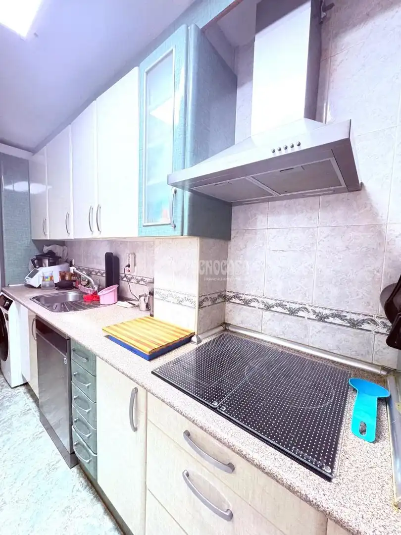 Kitchen of Flat for sale in Fuenlabrada  with Air Conditioner and Heating