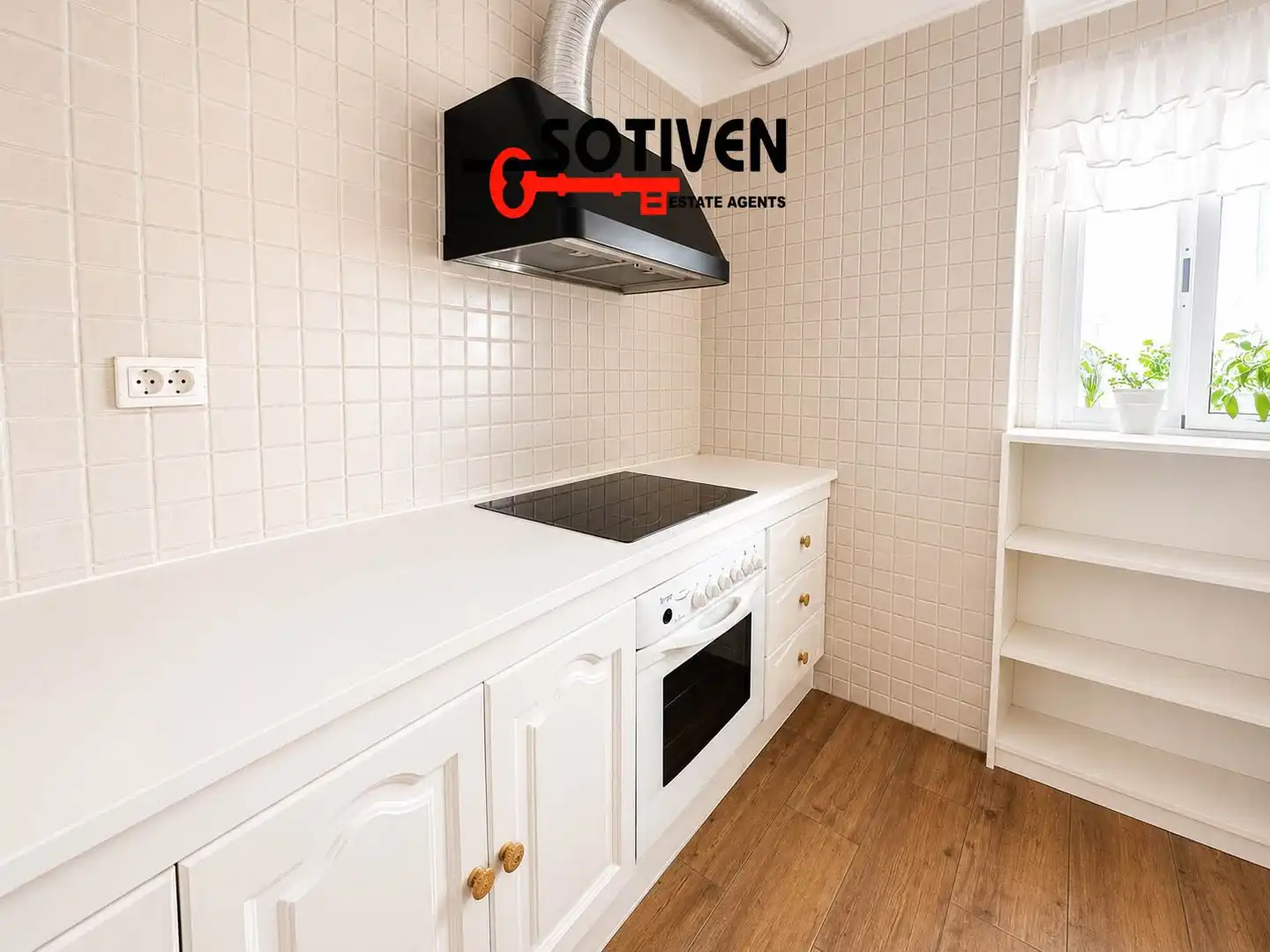 Cuina de Apartament en venda en Acantilados de Los Gigantes