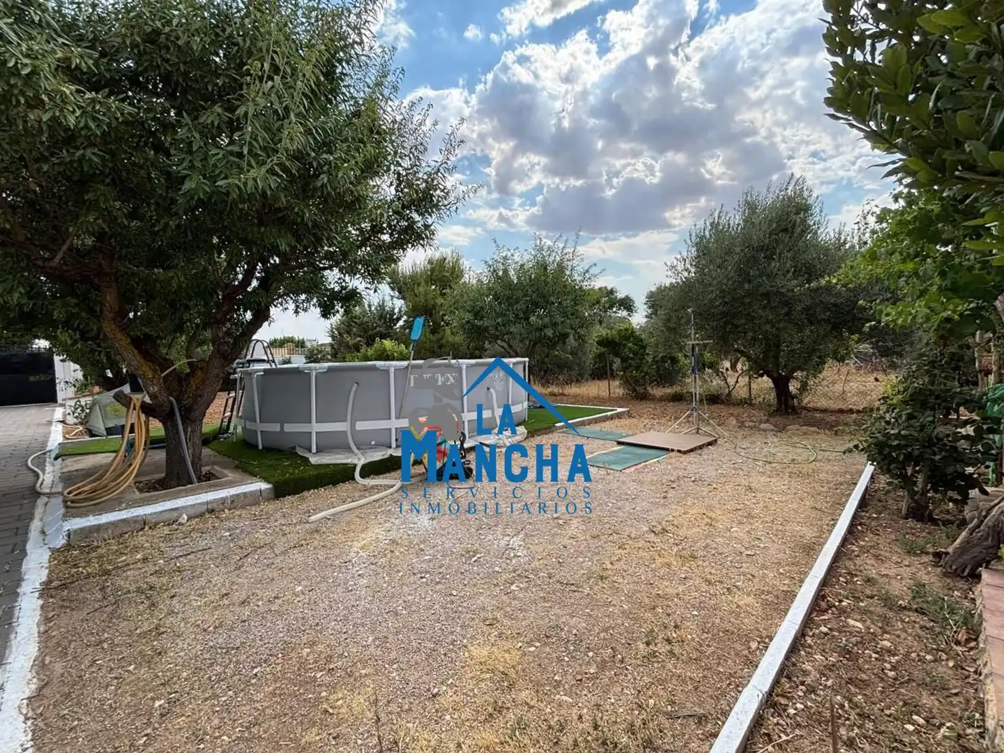 Casa o xalet en venda en Albacete amb Aire condicionat, Jardí privat i Traster