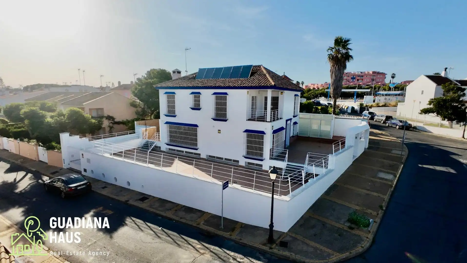 Chalet con piscina en venta en Urbasur, imagen 3