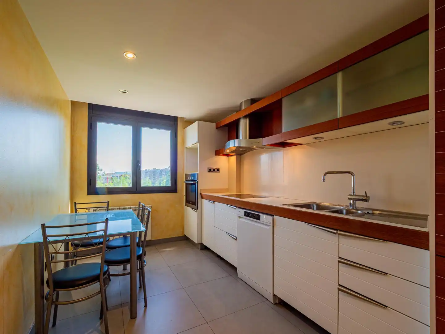 Cocina de Piso en venta en Vic con Calefacción