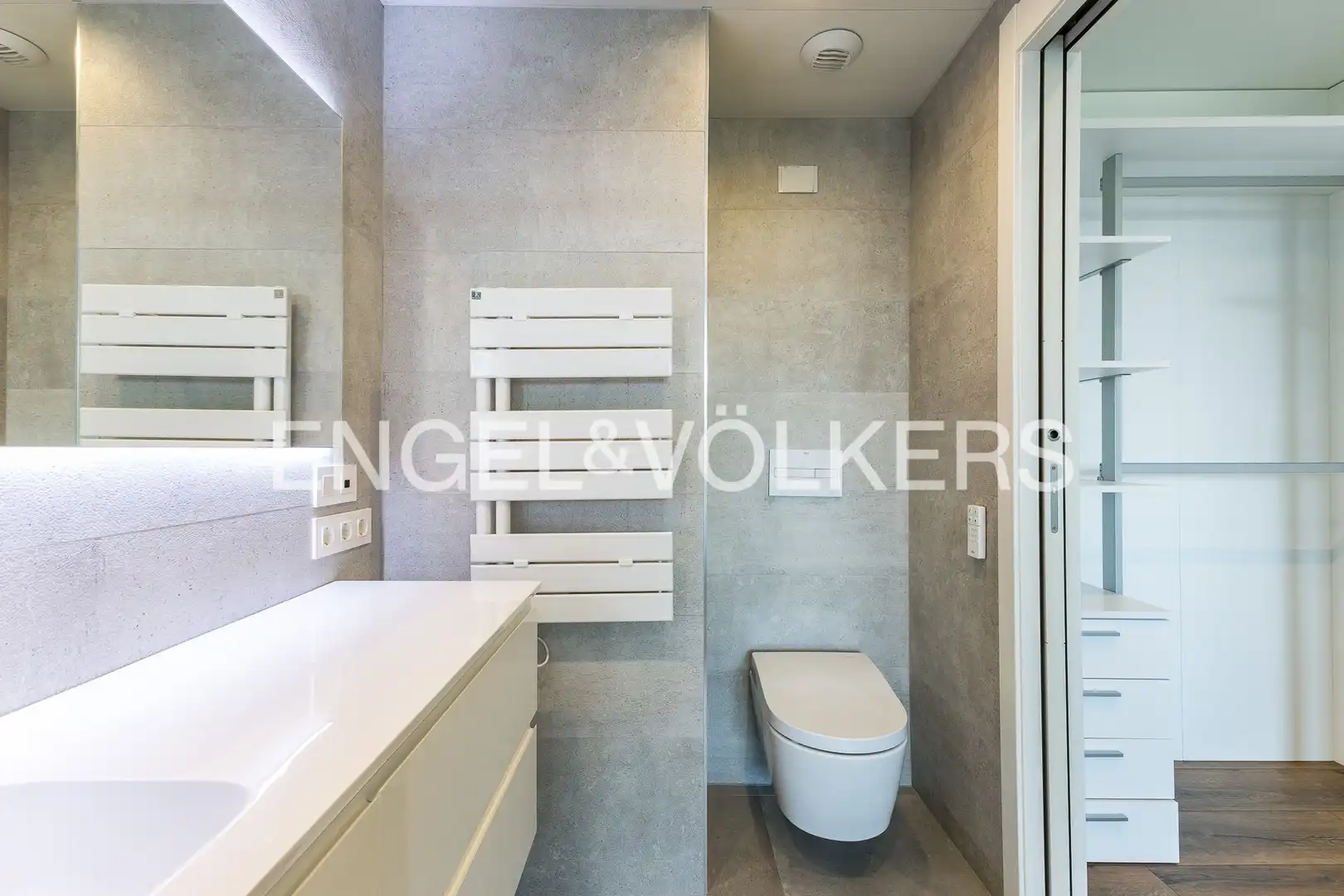 Baño de Piso de alquiler en Sant Just Desvern con Calefacción