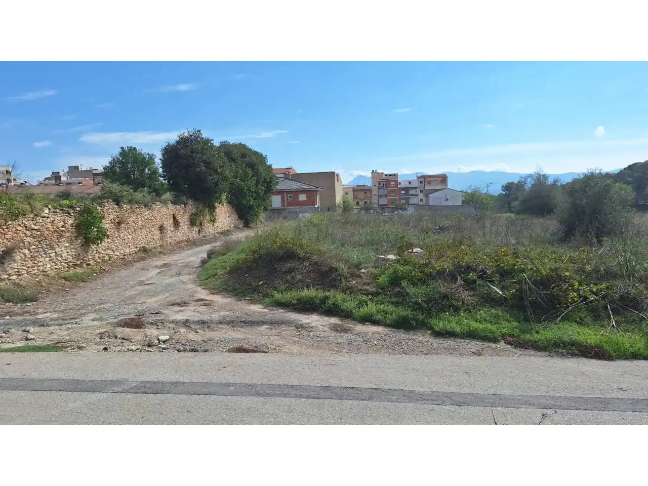 Terreno industrial en venta en Cami El Ras