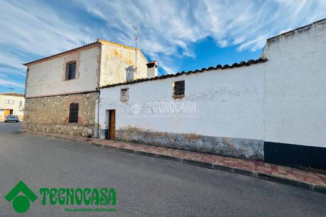 Casa adosada en Venta en Totanés