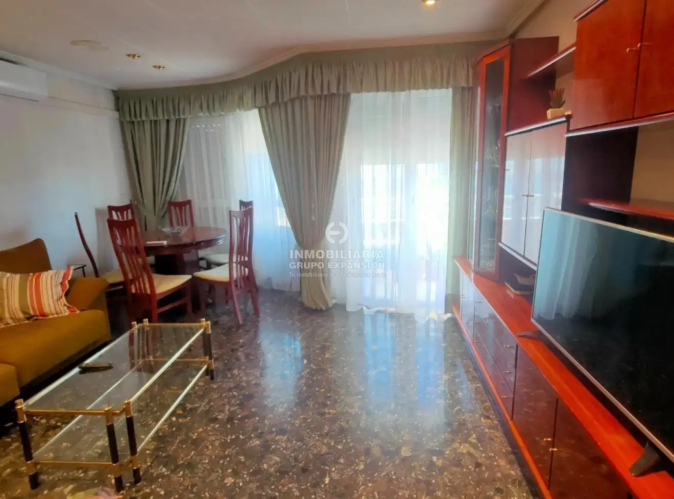 Sala de estar de Piso en venta en Aspe con Terraza, Trastero y Balcón