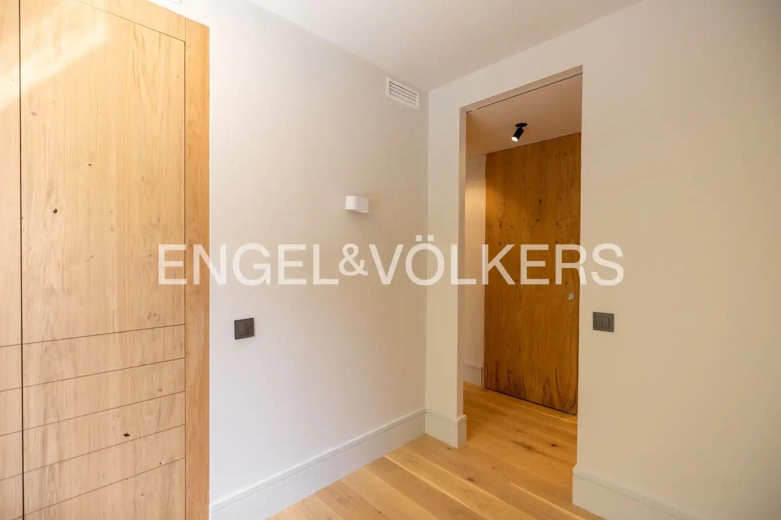 Piso en venta en Barcelona con Aire acondicionado, Calefacción y Parquet