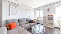 Sala d'estar de Pis en venda en Alhama de Almería amb Aire condicionat, Terrassa i Balcó