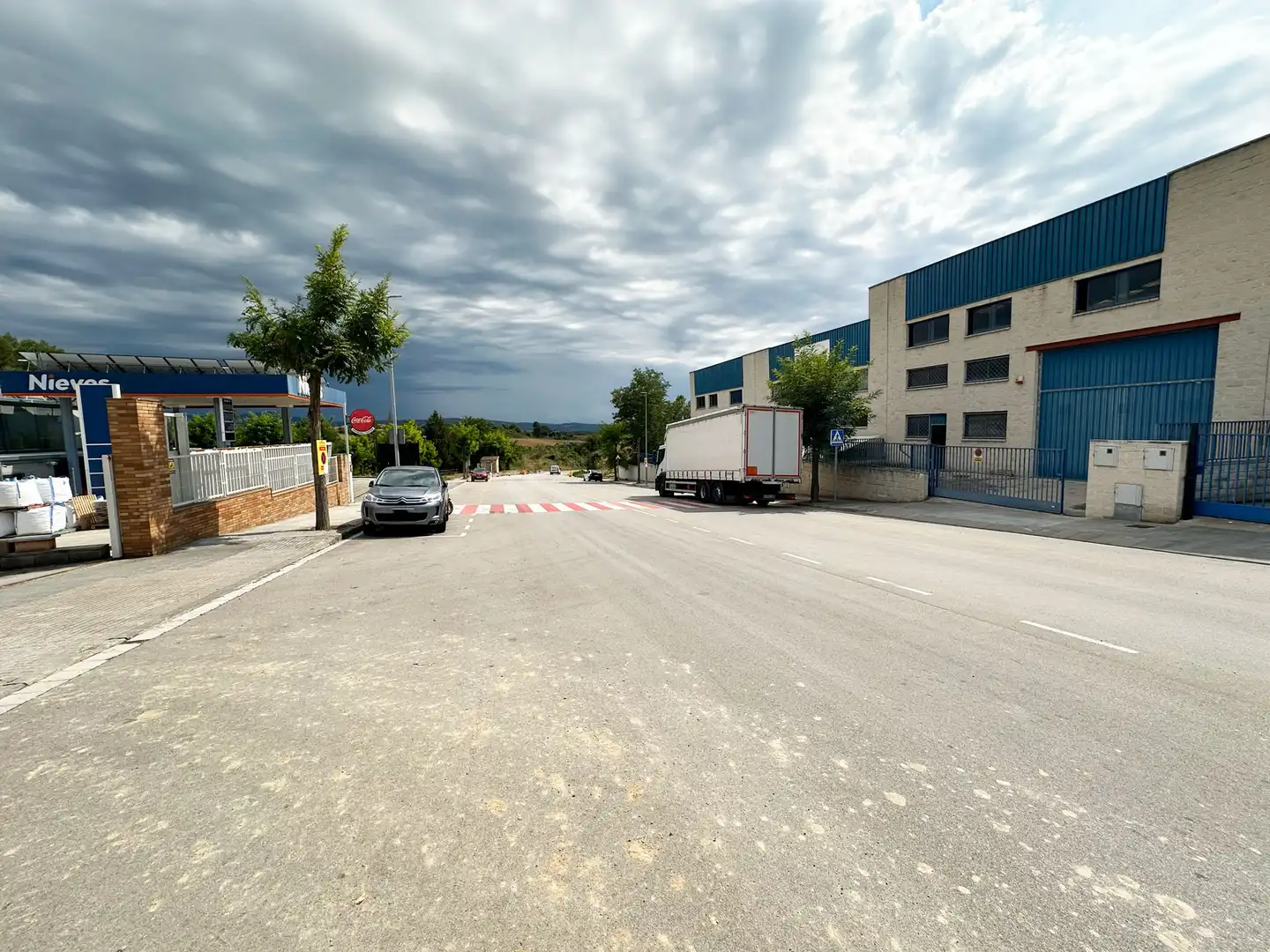 Vista exterior de Nave industrial en venta en Masquefa