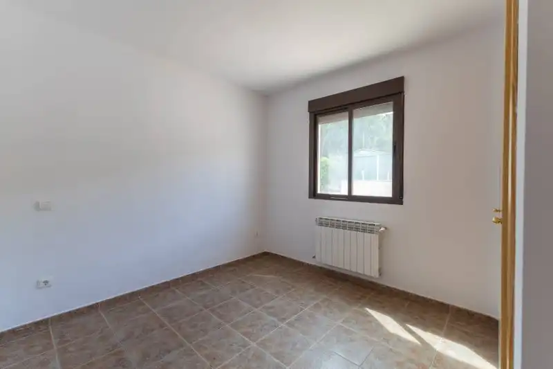 Dormitori de Casa o xalet en venda en Duruelo amb Calefacció, Terrassa i Piscina