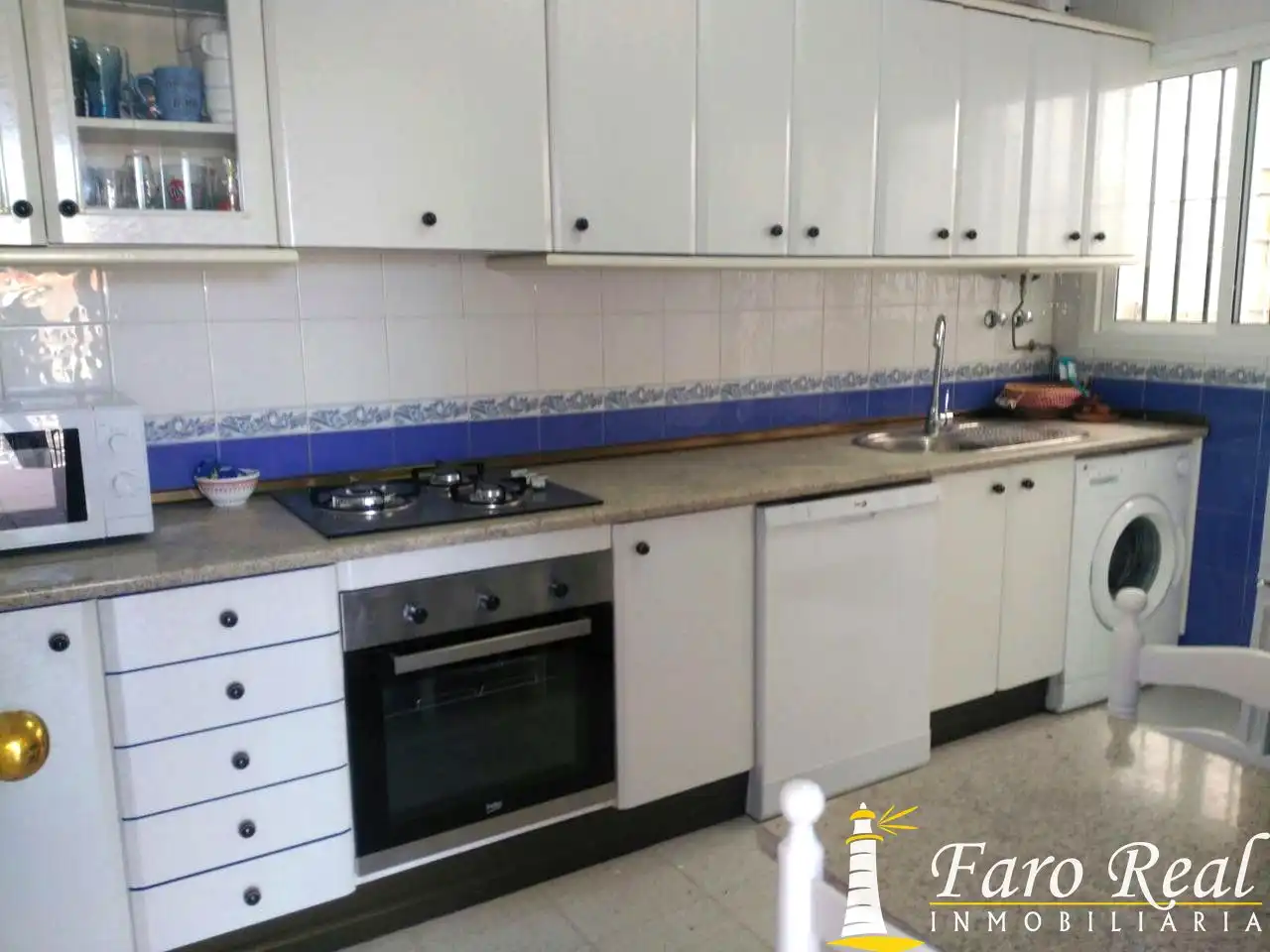 Kitchen of Detached homes for rent in Sanlúcar de Barrameda  with Air Conditioner, Private garden and Swimming Pool