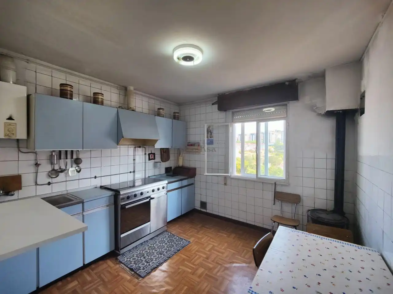Cocina de Casa o chalet en venta en Ourense Capital  con Jardín privado