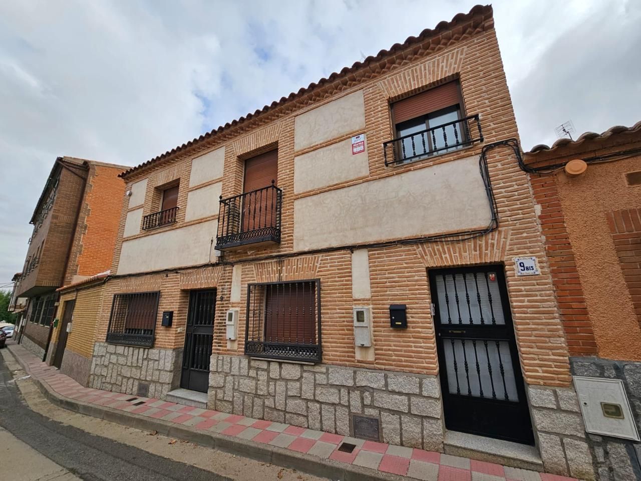 Exterior view of Flat for sale in Polán  with Air Conditioner, Heating and Furnished
