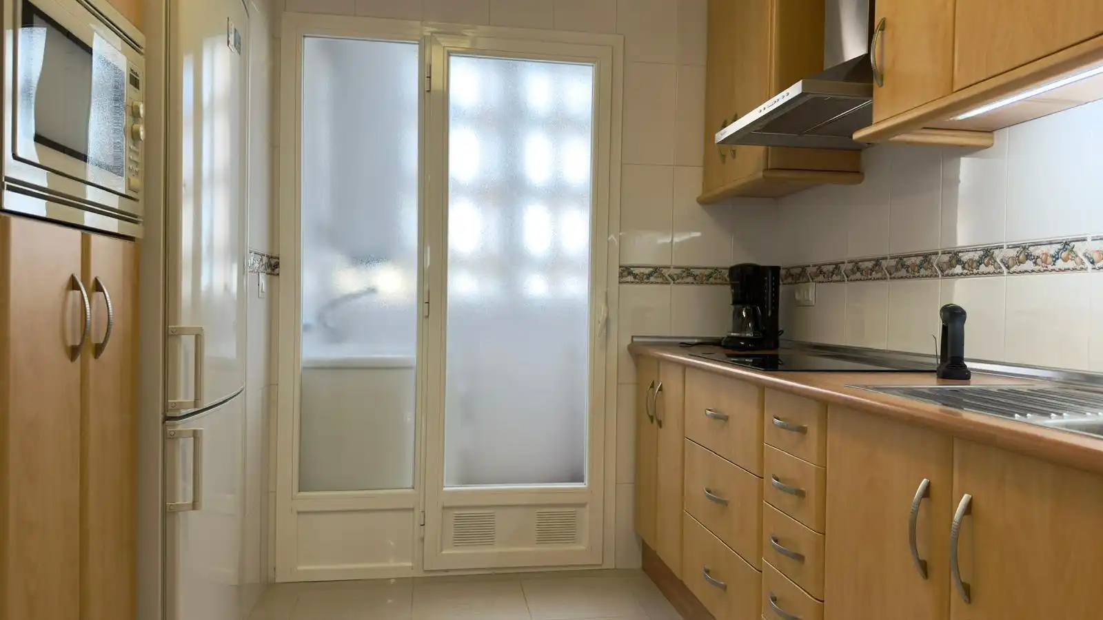 Küche von Wohnung zum Verkauf in Benidorm mit Klimaanlage, Heizung und Terrasse