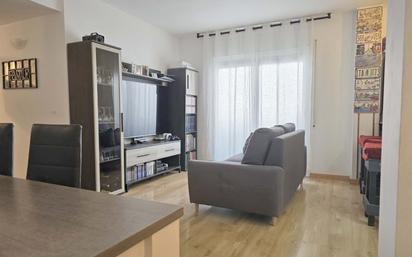 Living room of Flat for sale in Figueres