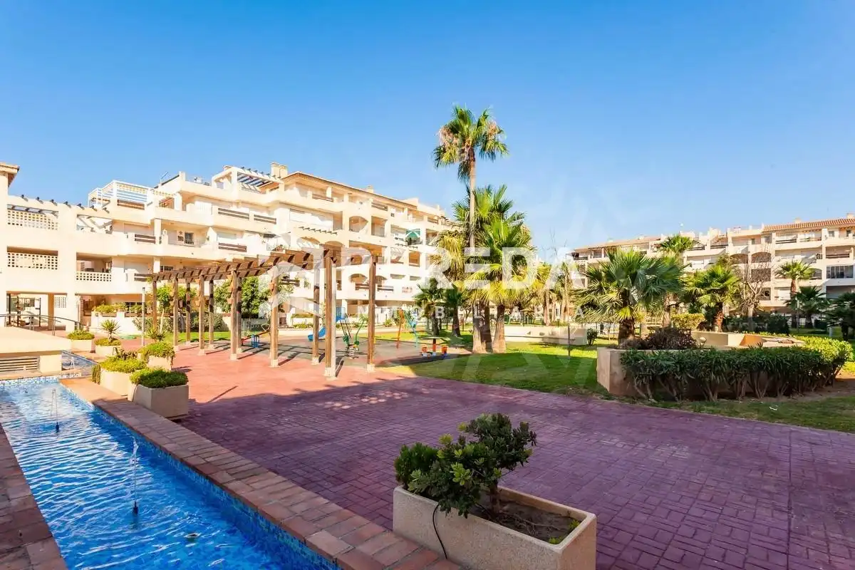 Exterior view of Apartments for sale in Roquetas de Mar  with Terrace, Furnished and Community pool