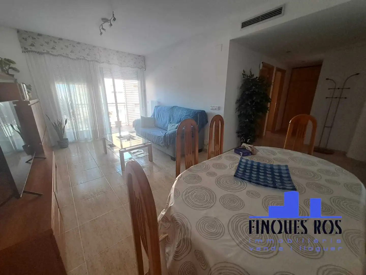 Living room of Flat for rent in Benicarló  with Air Conditioner, Terrace and Furnished