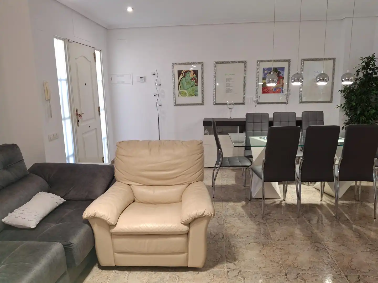 Esszimmer von Einfamilien-Reihenhaus zum Verkauf in Oropesa del Mar / Orpesa mit Klimaanlage und Balkon
