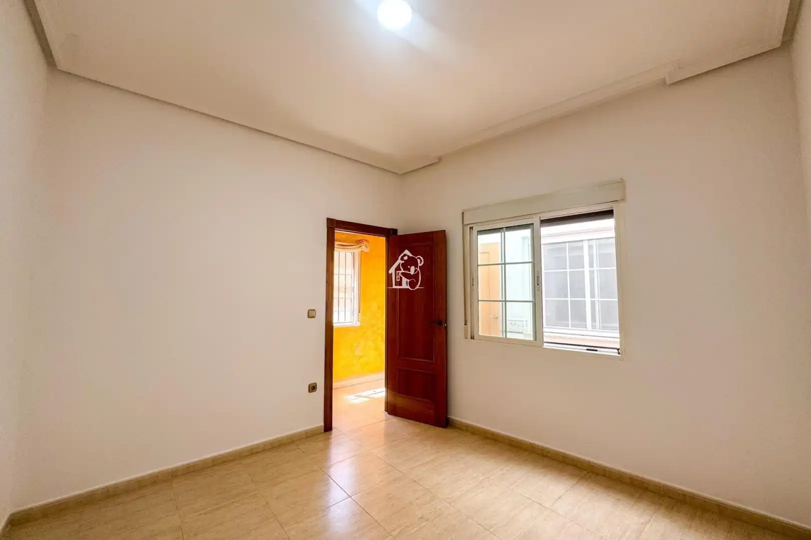 Vista exterior de Casa o xalet en venda en Orihuela amb Aire condicionat, Jardí privat i Terrassa