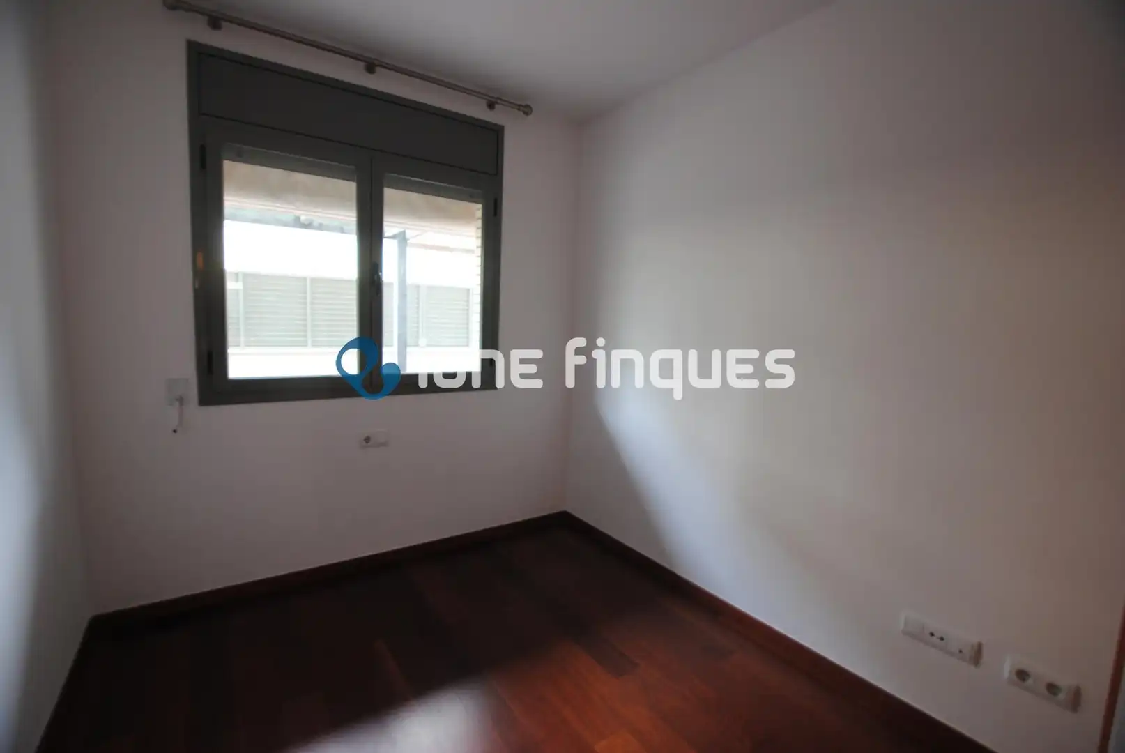 Schlafzimmer von Wohnung zum Verkauf in Sant Cugat del Vallès mit Heizung, Privatgarten und Terrasse