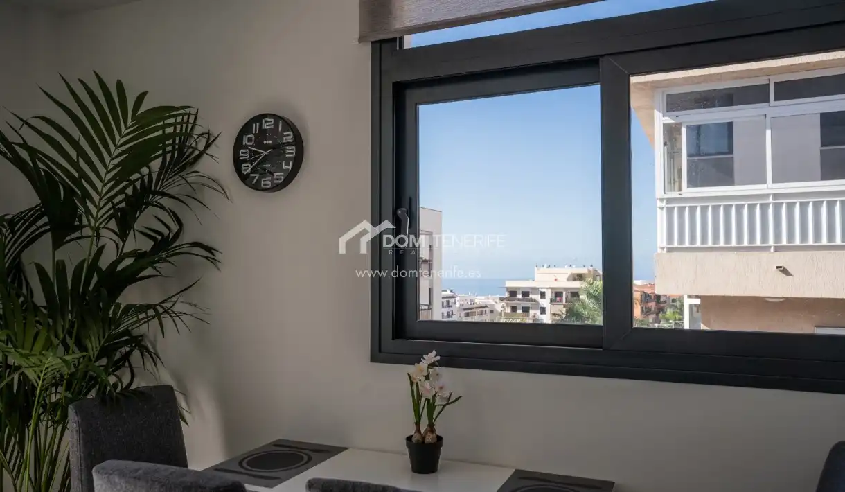 Terraza de Piso en venta en Adeje con Terraza, Trastero y Piscina