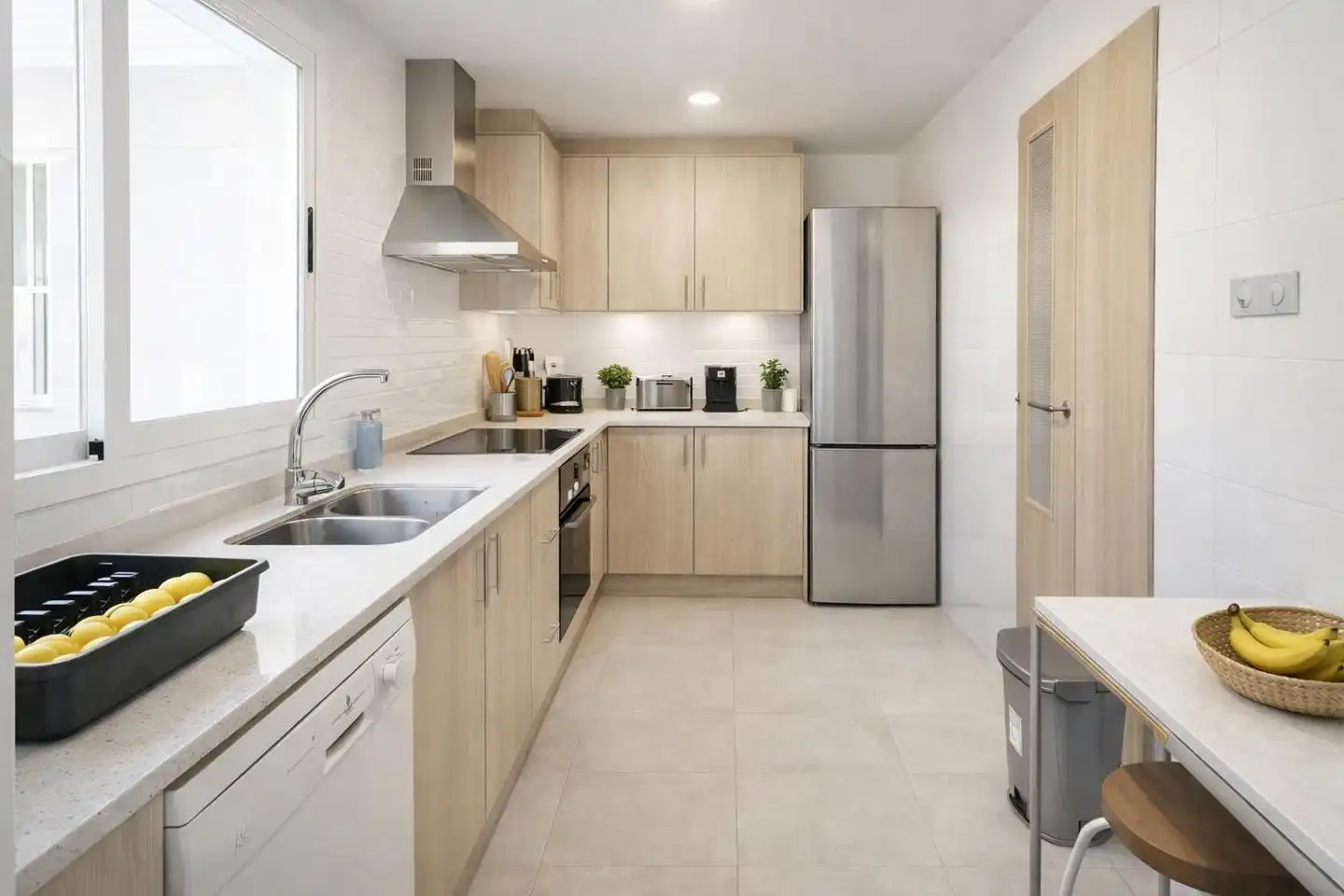 Küche von Wohnung zum Verkauf in Oliva mit Abstellraum und Möbliert