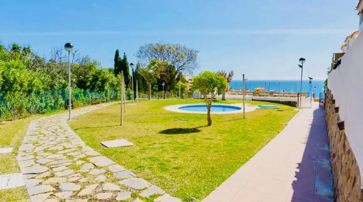Garden of Flat for sale in Benalmádena  with Air Conditioner, Storage room and Oven