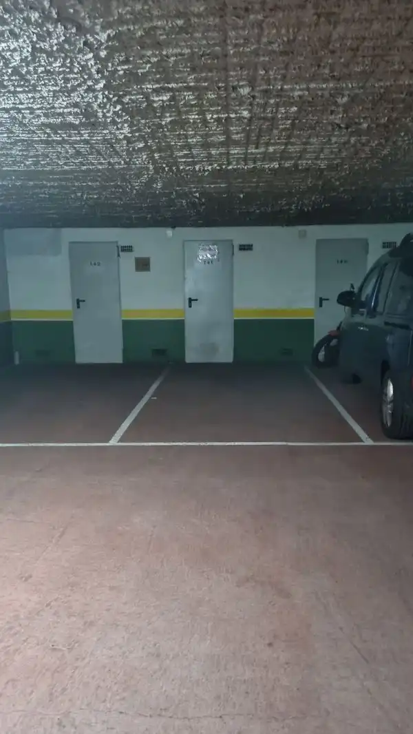 Aparcament de Garatge en venda en Vigo 