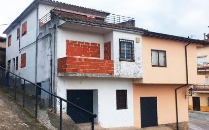 Vista exterior de Casa o xalet en venda en Mombeltrán
