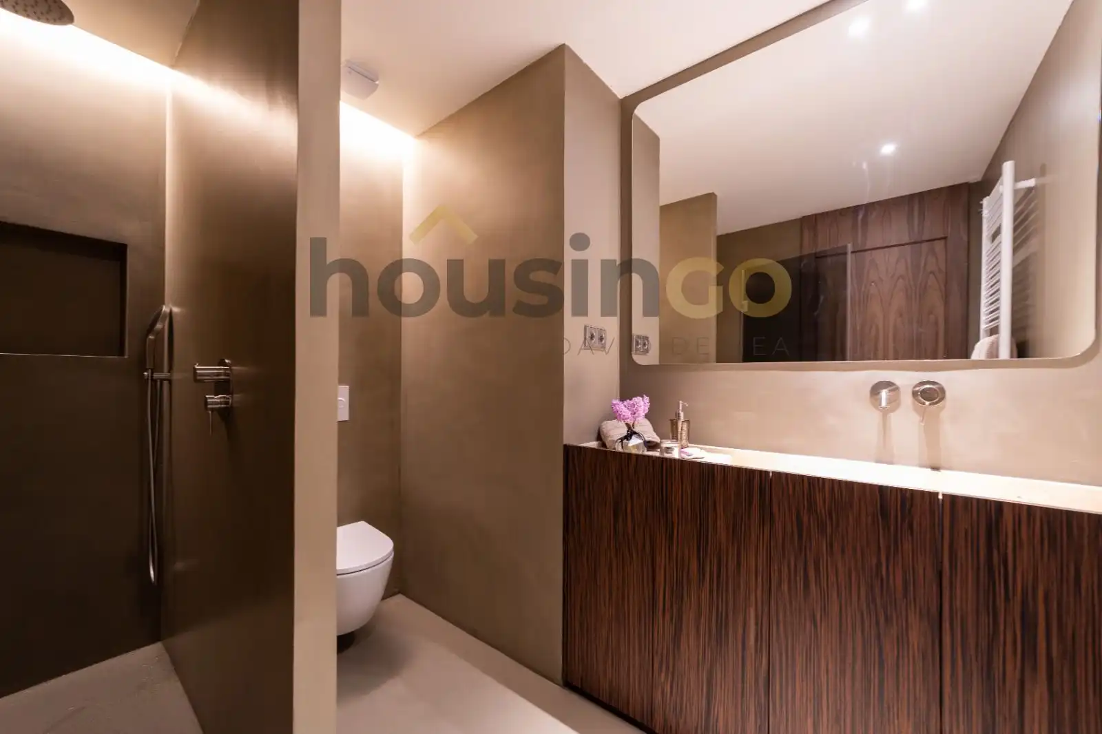 Badezimmer von Wohnung zum Verkauf in Madrid mit Klimaanlage, Heizung und Abstellraum
