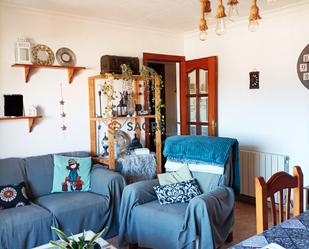 Sala d'estar de Àtic en venda en Mollet del Vallès amb Balcó