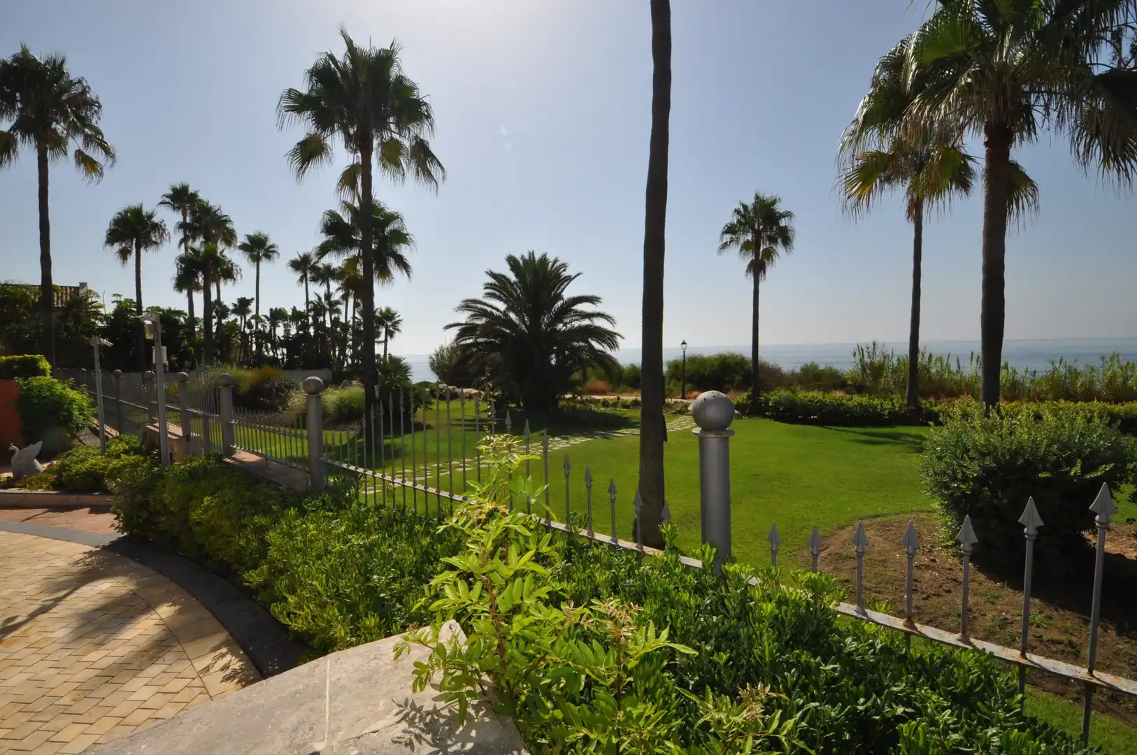 Garden of Attic for sale in Estepona  with Air Conditioner, Heating and Terrace