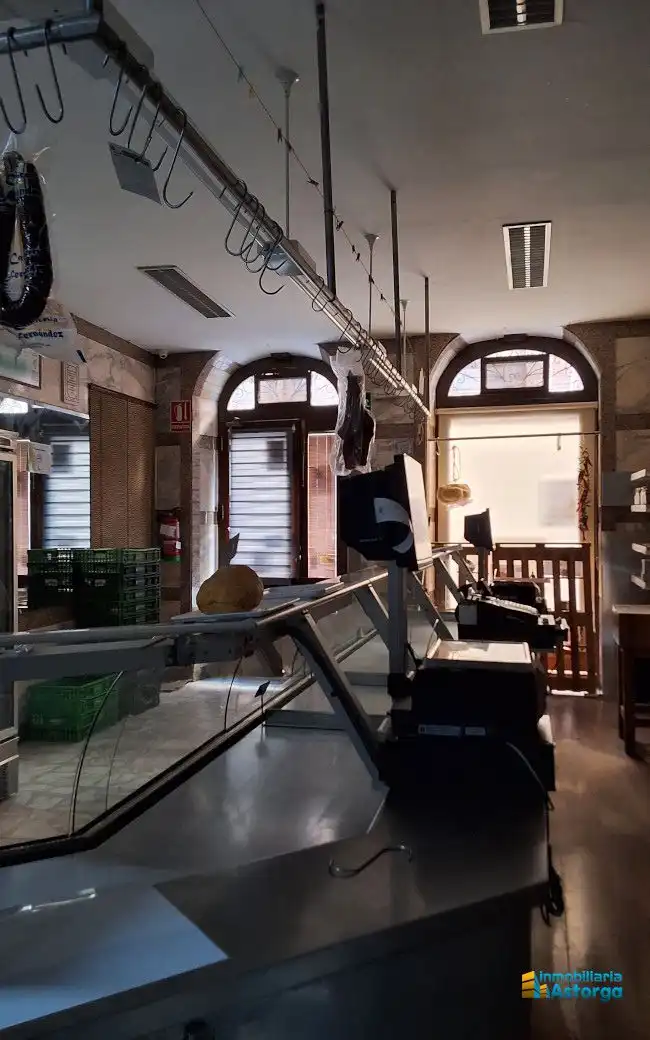 Local comercial de lloguer a Calle Pío Gullón, imagen 5