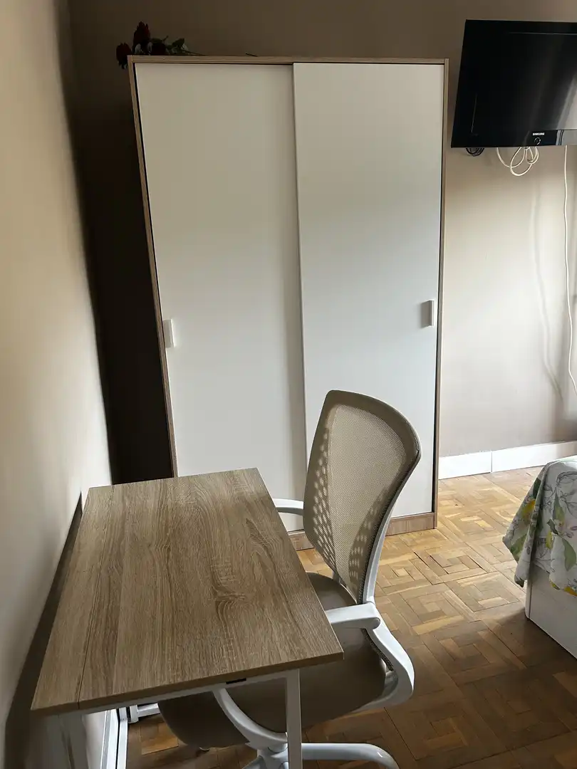 Bedroom of Flat for share in Centro