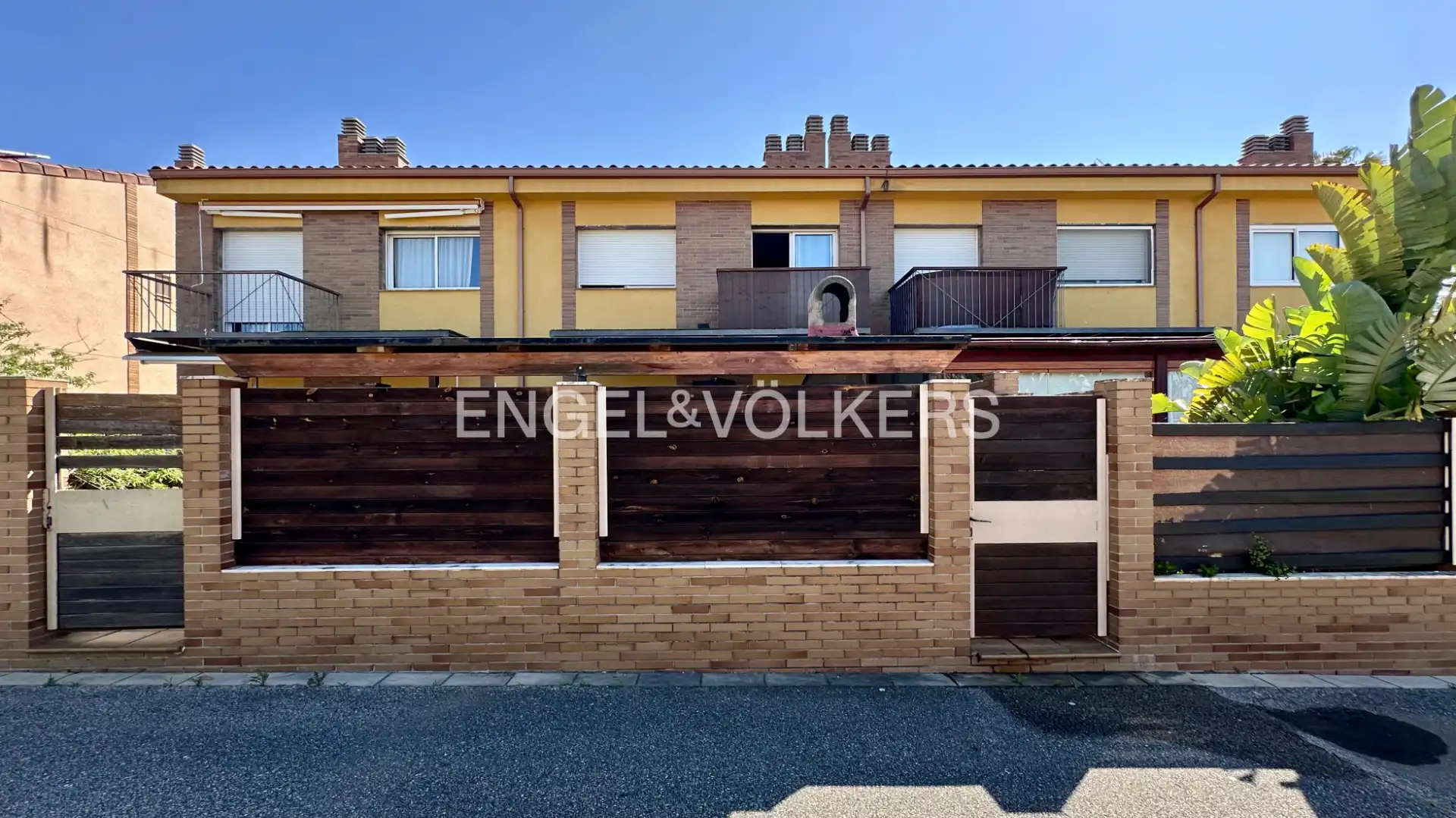 Adosado con terraza en venta en Carrer Berna 35, imagen 4