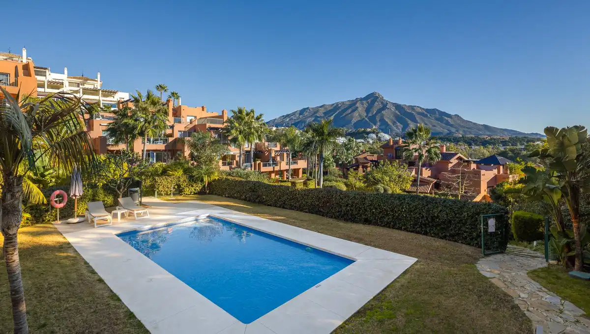 Apartament amb piscina en venda a Nueva Andalucía