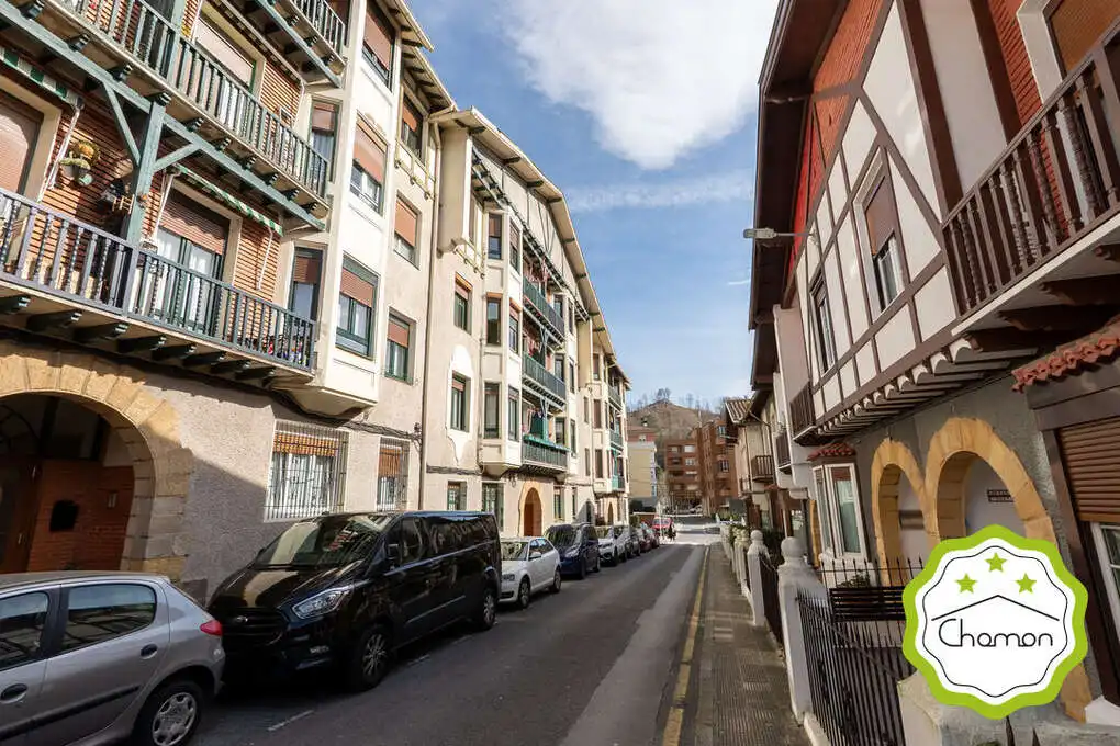 Exterior view of Flat for sale in Arrigorriaga  with Terrace