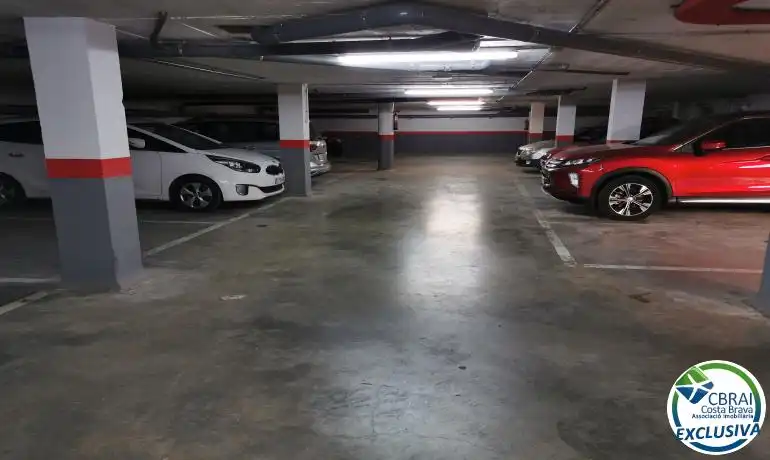 Parkplatz von Garage zum Verkauf in Llançà