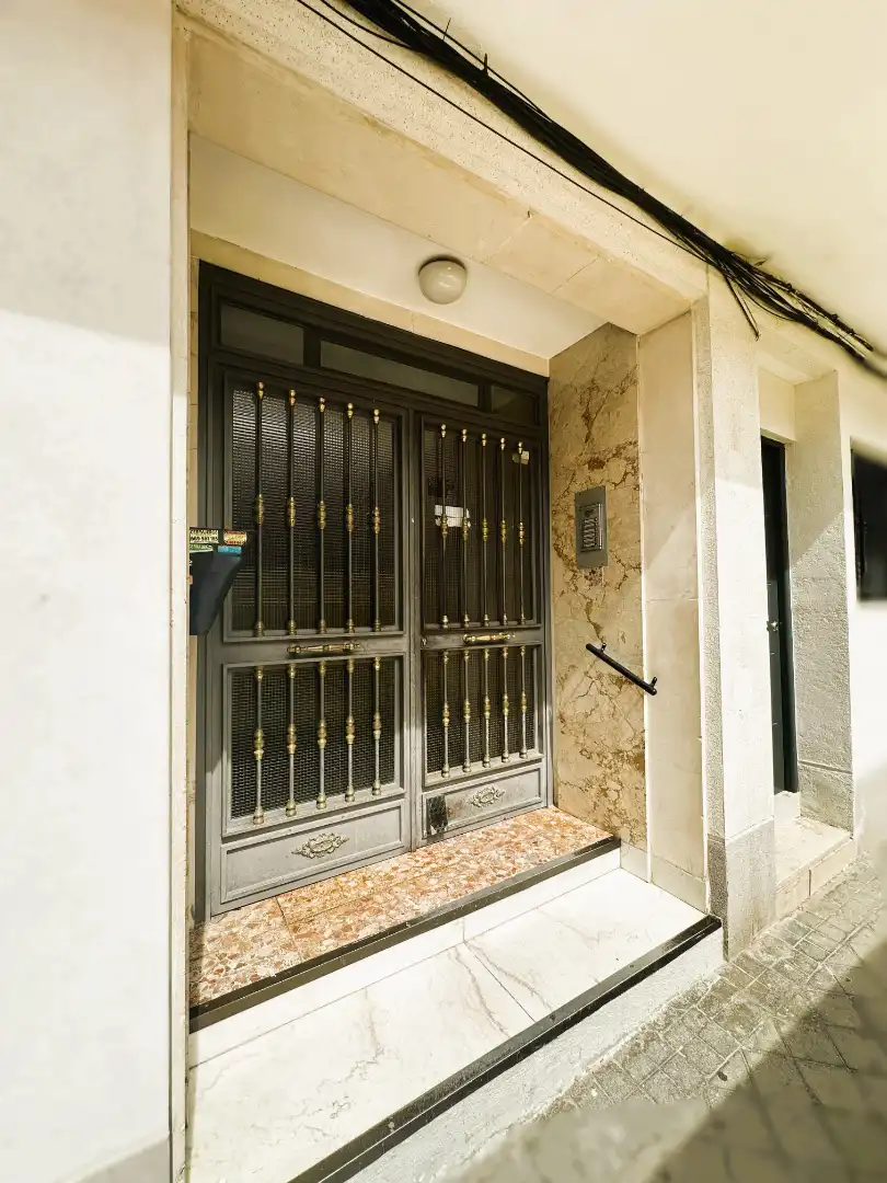 Flat for sale in Madrid  with Air Conditioner, Heating and Oven