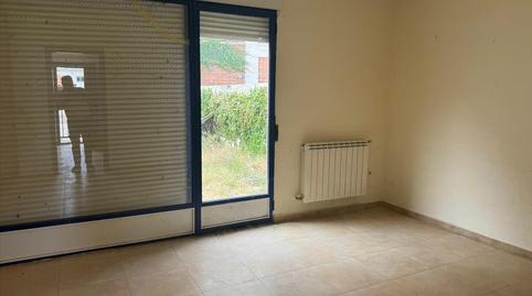 Foto 2 de Casa adosada en venda a La Viesca, Nava del Rey, Valladolid