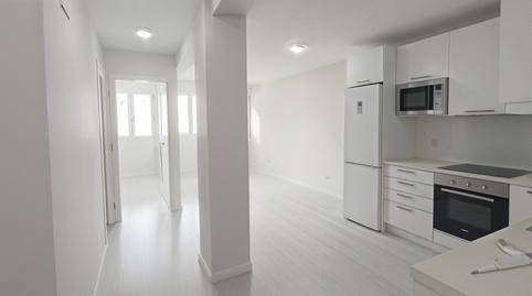 Foto 2 de Piso en venta en Calle de la Virgen de Lourdes, Concepción, Madrid