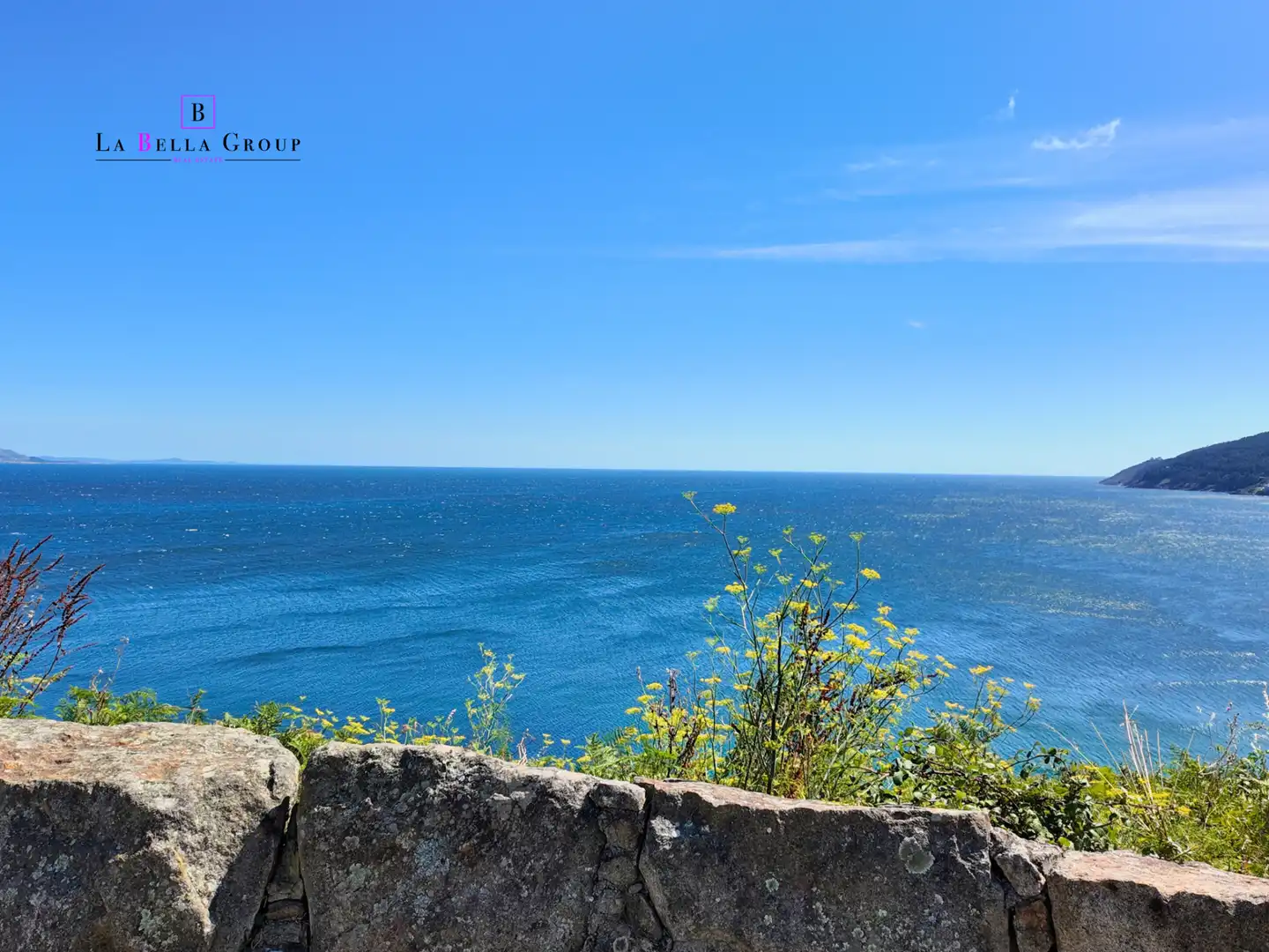 Vista exterior de Casa o xalet en venda en Fisterra amb Calefacció, Jardí privat i Parquet