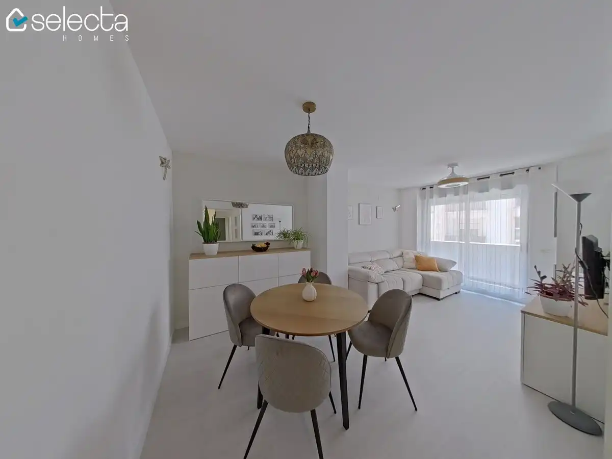 Menjador de Apartament en venda en Dénia amb Terrassa, Traster i Piscina