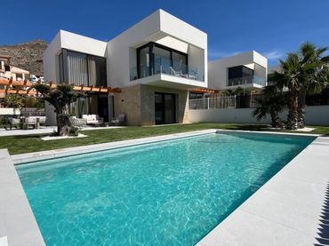Villa avec piscine à vendre à Carrer Berlin