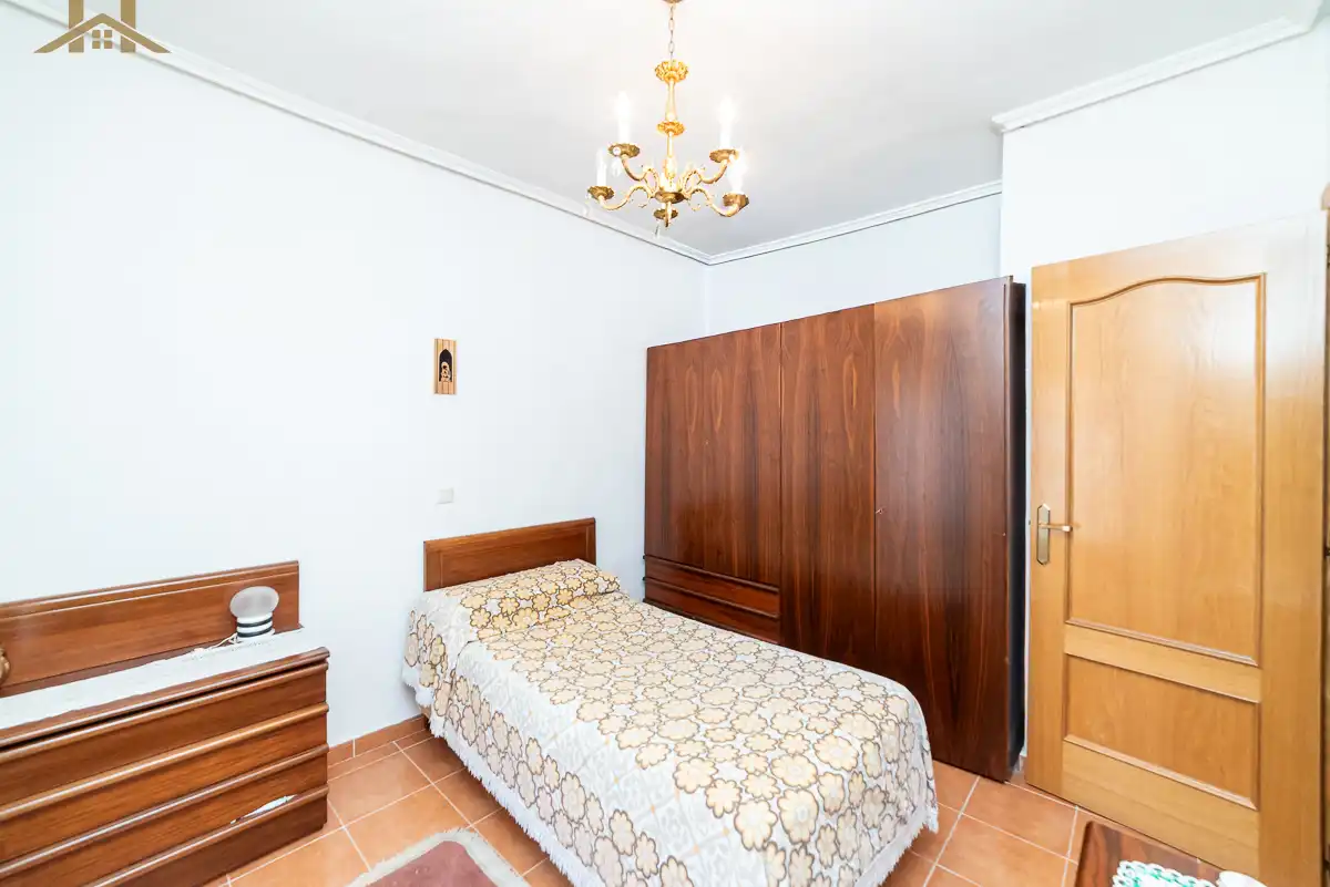 Bedroom of Detached homes for sale in Cadalso de los Vidrios  with Heating and Private garden