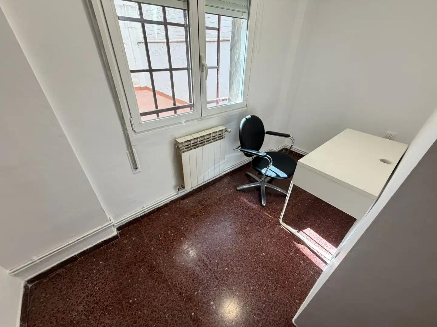 Flat for rent in Gran Passeig de Ronda, Instituts - Universitat