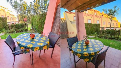 Foto 2 de Casa adosada en venta en Calle Cañaveral, Islantilla Golf, Islantilla