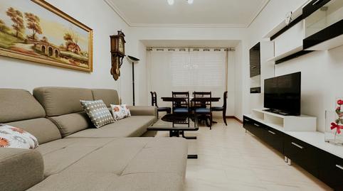 Foto 2 de Piso en venta en Calle Labradores, Juzgados, La Rioja