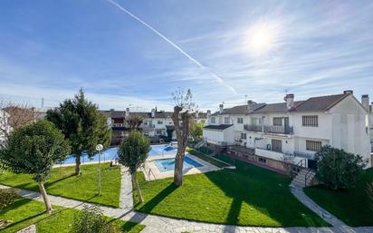 Jardí de Casa adosada en venda en La Cabrera amb Calefacció, Jardí privat i Terrassa