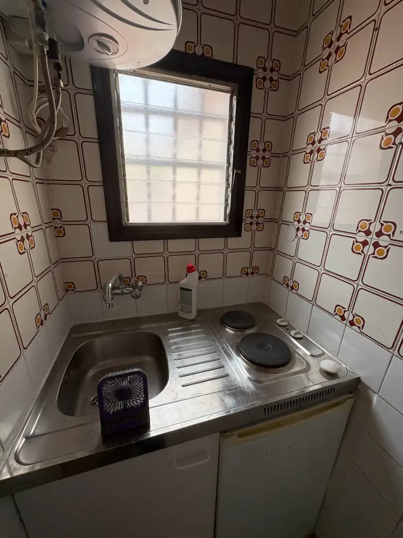 Estudi de lloguer a Carrer de Còrsega, Vila de Gràcia